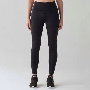 Lululemon fast and free 7/8 tight ll nulux 25”.